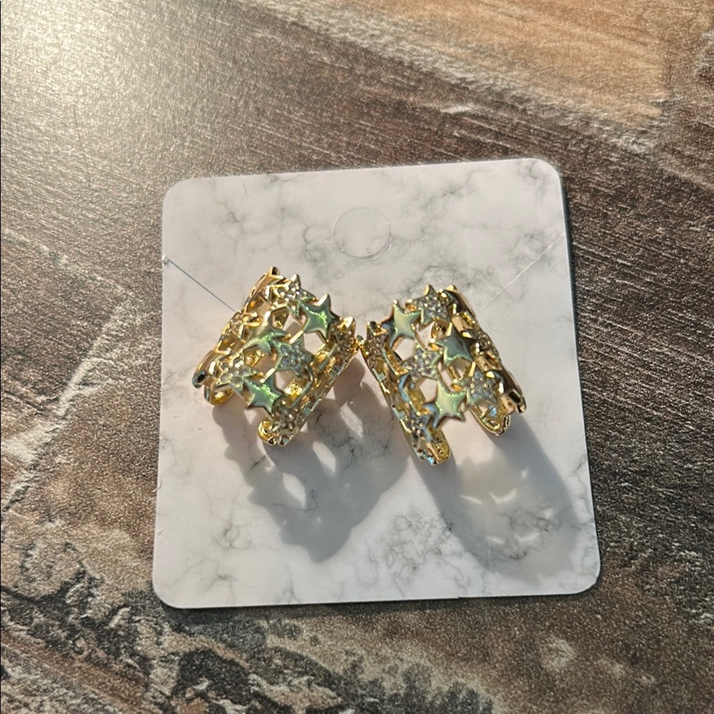 Huggie /wrap around Earrings new